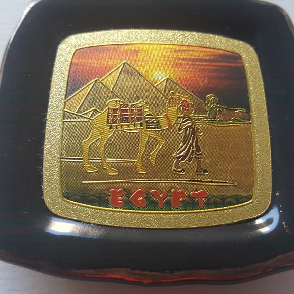 Ceramic Magnet Fridge Egyptian Pharaoh souvenir featuring the pyramids & Sphinx - Picture 4 of 12
